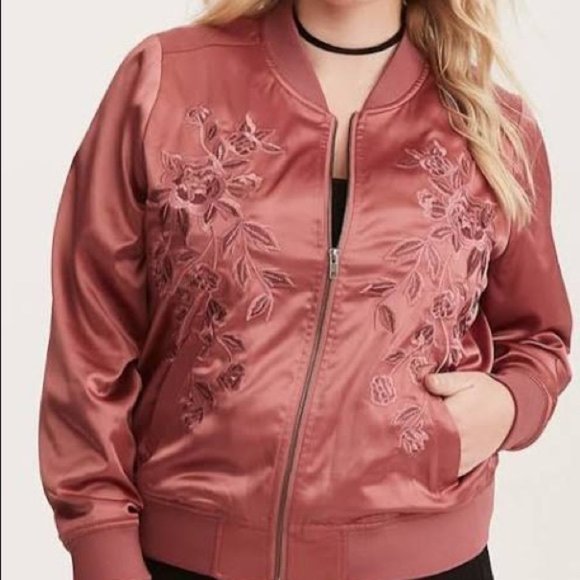Torrid Rose Pink Satin Embroidered Floral Bomber Jacket, 1X EUC - Picture 2 of 5